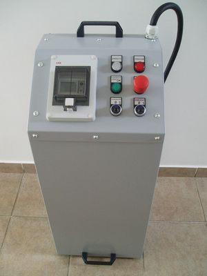 Передвижное зарядное устройство